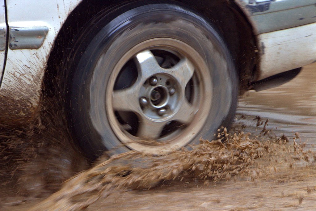 1024px-Car_wheel_round